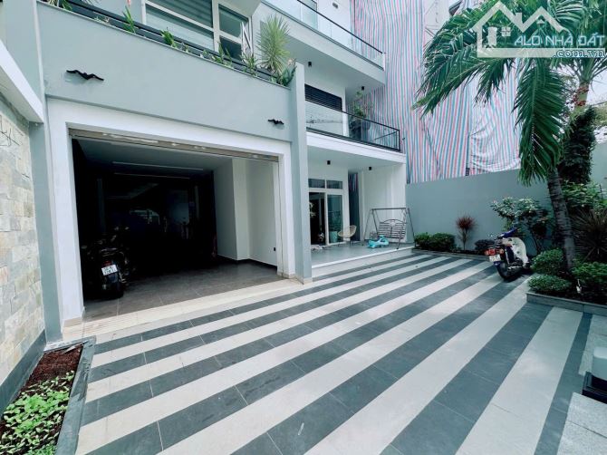 Bán nhà siêu khan hiếm MT Kỳ Đồng Q.3 - 17x36m - XD Hầm 8 tầng - giá 299 tỷ. - 1
