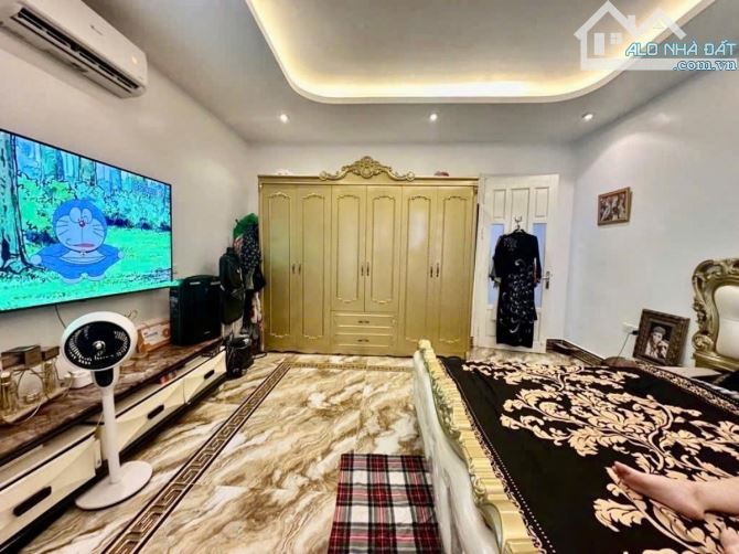 17,9 tỷ dt 73m 4t 4,7mMT đường bưởi,full nội thất cao cấp,nhà dân xây mới,oto tránh,gần p - 1