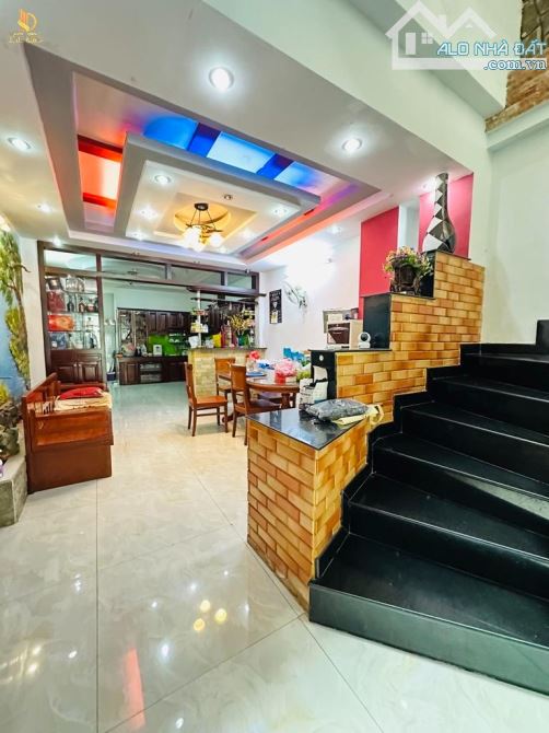 Bán Nhà Gò Vấp Mặt Tiền Nguyễn Văn Công (5,2×20) 3Tầng 16,XXTỷ - 1