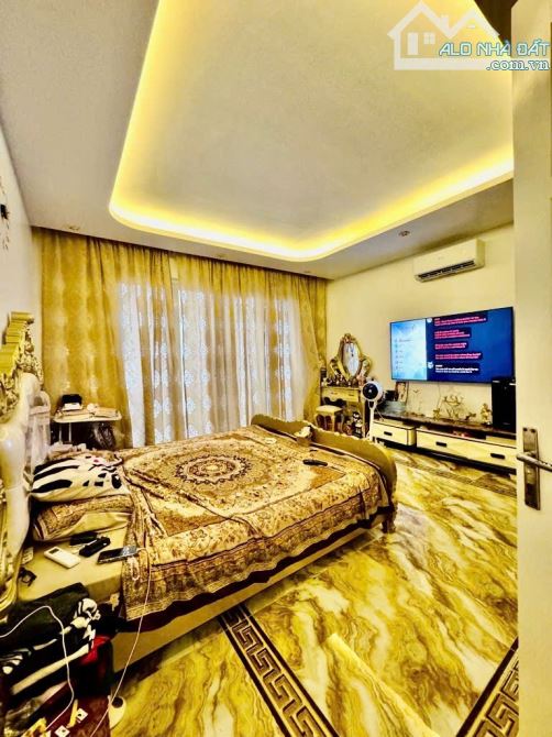 Bán Nhà đẹp Phùng Chí Kiên, 86m2, trước nhà đỗ 3-4 ôtô,phân lô, tương lai nhà ra phố, 27T - 1