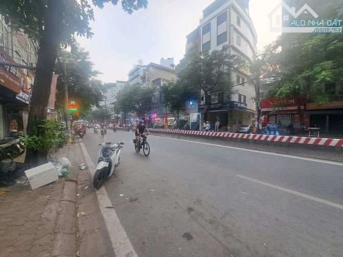 BÁN NHÀ MẶT PHỐ LẠC LONG QUÂN 290m2 - MT 8.2m - 135 TỶ - VỈA HÈ - KINH DOANH CỰC ĐỈNH - 1