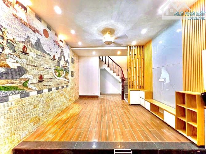 BÁN NHÀ PHỐ VỌNG - NHÀ ĐẸP Ở LUÔN - GẦN CHỢ - CÁCH OTO 20M - NGÕ THÔNG -2 THOÁNG - Ở SƯỚNG - 1