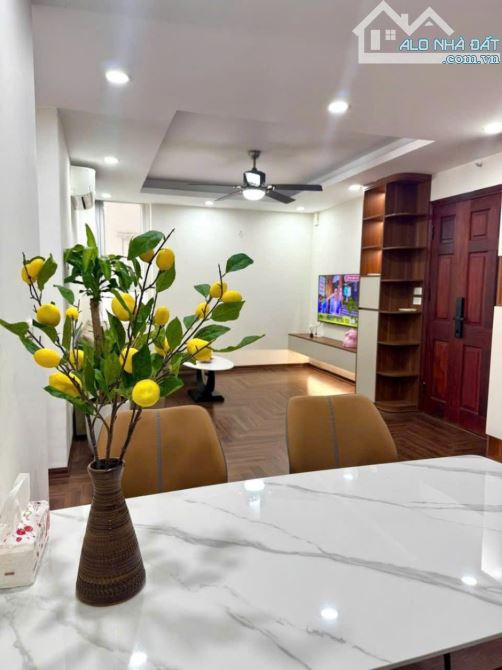 BÁN NHÀ ĐẸP DÂN XÂY TƯ ĐÌNH – 41M2 – 6,05 TỶ – NGÕ Ô TÔ THÔNG – FULL NỘI THẤT - 1