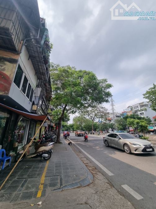 Đất đẹp phố KIM NGƯU HBT ô tô đỗ sát nhà cách mặt phố 30m. DT 54m. Giá 7.8tỷ. - 1