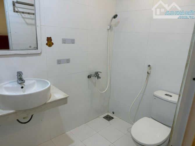Bán CHDV cho thuê full 720 triệu/ năm Dương Bá Trạc p2. Q8 - 1
