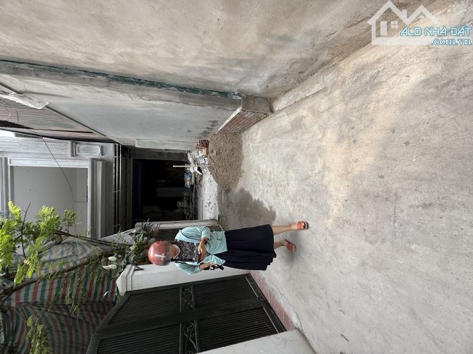 BÁN NHÀ BỒ ĐỀ LONG BIÊN- NHÀ MỚI THANG MÁY CHẠY VÙ VÙ THOÁNG TRƯỚC SAU -Ô TÔ ĐỖ CỔNG- GIÁ - 1