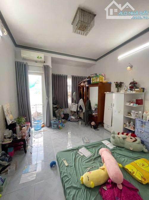 BÁN NHÀ QUẬN 8 -  CĂN GÓC  - HẺM XE HƠI - DÒNG TIỀN SẴN 16TR/THÁNG - CHỈ 5.7 TỶ. - 1