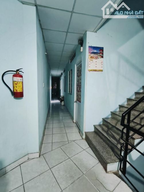 MẶT TIỀN VỪA Ở VỪA KINH DOANH - NGUYỄN VĂN LUÔNG Q.6 - NGANG LỚN 5M NỞ HẬU 10M - DT 210M - - 1