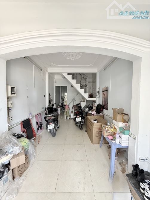 Bán nhà đường Hoàng Bật Đạt, P15, quận Tân Bình. 42m2 x 2 tầng - 3 x 14. Giá 4.17 tỷ TL - 1