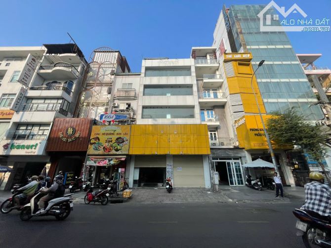 Cho Thuê Nhà Mặt Tiền 8x28m đường Sư Vạn Hạnh quận 10 - 1
