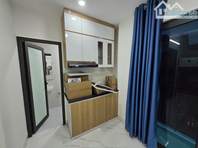 Siêu Phẩm! Bán Nhà Mặt Phố Khương Đình, Gần Phố, Ngõ Rộng, 59m2. - 1