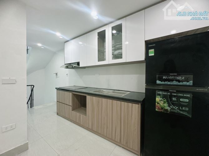 NGÕ ĐÊ TÔ HOÀNG ĐẦU PHỐ BẠCH MAI GIÁP ĐẠI CỒ VIỆT. 24M x 4 TẦNG ——-5,05 T.ỶY - 1