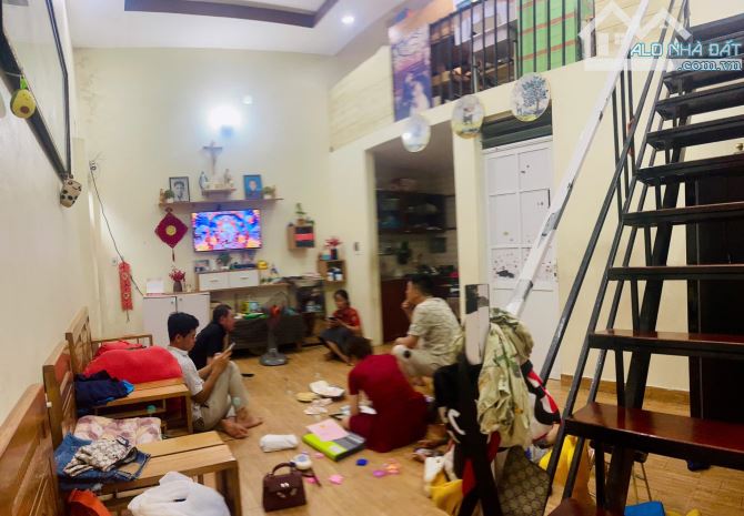 Bán đất tặng nhà cấp 4 tại Yên Vĩnh - Kim Chung, diện tích 40.2m2, giá đầu tư - 1