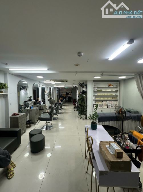 22TR/THÁNG! MẶT TIỀN 5.5M! MẶT PHỐ NHÂN HÒA 90M2, TẦNG 1 RIÊNG BIỆT - 1