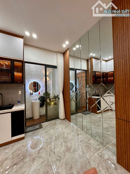 Bán nhà đẹp 4 tầng Hồng Lạc - Lạc Long Quân, P10, 4 x 9m, nở hậu 7.6m, 45m2, chỉ 8.5 Tỷ TL - 1