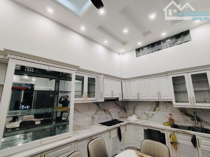 Bán nhà Ngọc Lâm, Long Biên- mặt ngõ ô tô tránh, phân lô, 50m2, mặt tiền 4m- Chẵn 14 tỷ - 1