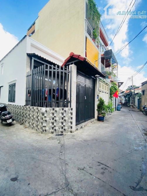 Bán nhà lô góc Tân Bình – HXH – 2 mặt thoáng – 52m² – chỉ 5 tỷ - 1