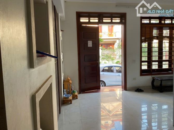 Cho thuê nhà 3 tầng tại Liên Bảo, Vĩnh Yên. Giá 12tr/tháng - 1