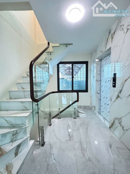 Trung tâm Đống Đa, phố Chùa Láng nhà đẹp ô tô ngủ trong nhà: 51m2, 6 tầng, MT 4.7m, 16 tỷ - 1