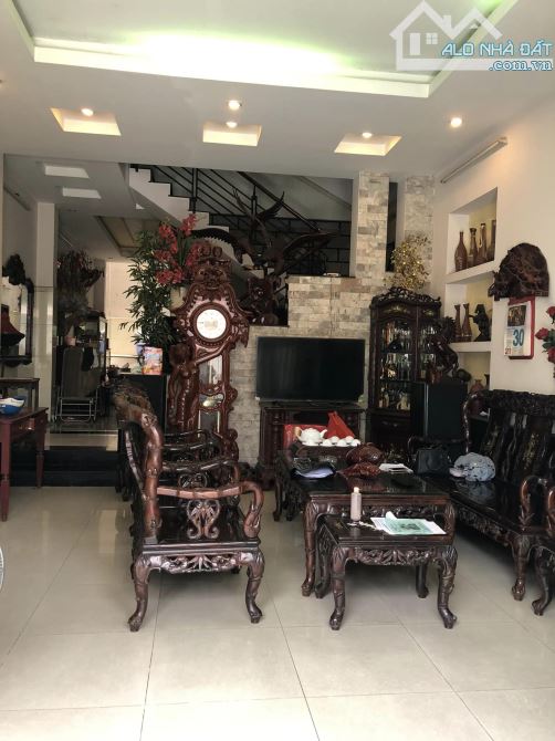 Chỉ 12.5 tỷ có nhà ngang HIẾM 6m 5 tầng hẻm xe du lịch ghé 120m2 Lê Đức Thọ gần trường C3. - 1