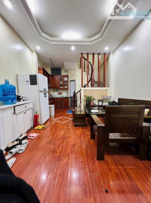 BÁN NHÀ TRONG NGÕ 180 NGUYỄN LƯƠNG BẰNG 30M² x 5 TẦNG PHÂN LÔ KINH DOANH – GIÁ 5.7 TỶ - 1