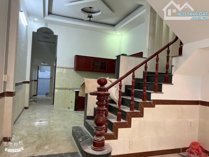 Bán nhà Trệt Lầu Đông Hòa,đường_Sân xe hơi,cách đường lớn chỉ 50m - 1