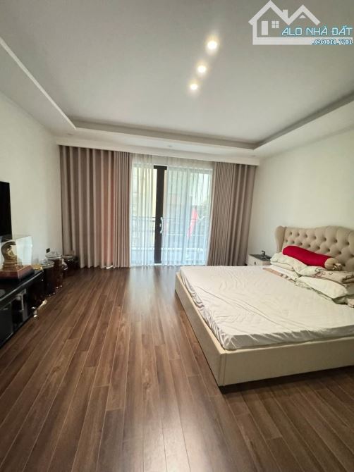 Bán nhà phân lô, lô góc 2 mặt vỉa hè ô tô tránh Trung Kính, Cầu Giấy 75m 6 tầng MT 5m 26 t - 1