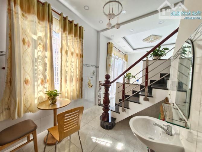 🏠 Nhà mới ở ngay tại trung tâm phước Long B - Quận9 . 👉 Giá chỉ 3tỷ8🔥  ✅ DT 37m2, DT sử - 1