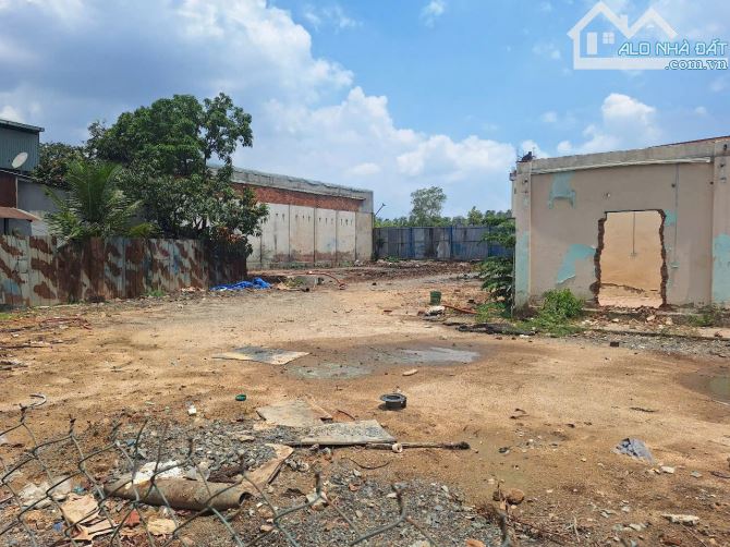 Đất kho xưởng gần ngã tư Bình Thung, phường Tân Đông Hiệp, thành phố Dĩ An. 14 tỷ - 1