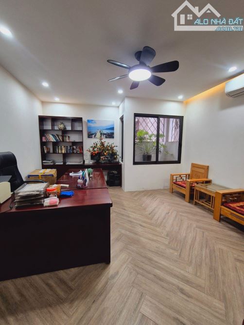 CĂN ĐẸP NHẤT PHÂN KHÚC PHỐ LIỄU GIAI !! 125M2 - 9M MẶT TIỀN - 30.5 TỶ - CỰC GẦN PHỐ - 1