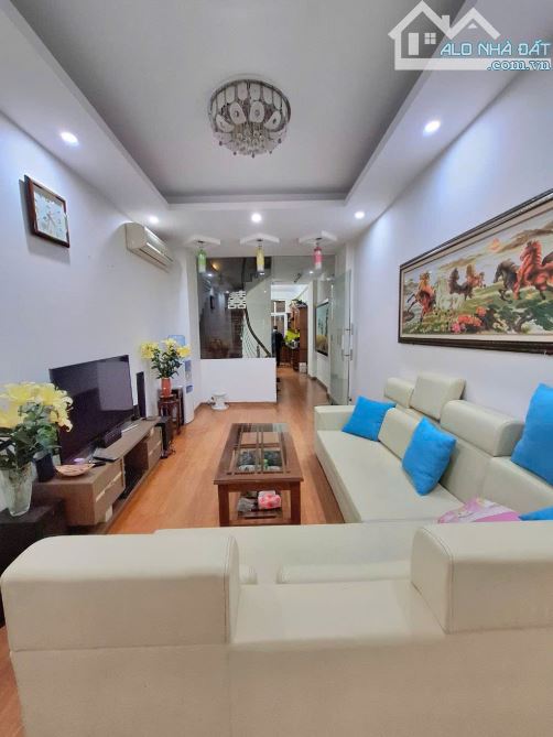 Bán Nhà Xuân Đỉnh BTL cạnh Chợ, CV Hoà Bình 50m 5Tầng 8.2tỷ Ô Tô Đỗ Cổng - 1