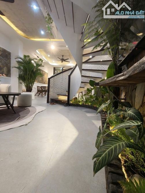 Bán nhà 3 tầng, 100m2 (5x20) mặt tiền Mỹ Khê 7 - TT Sơn Trà - 1