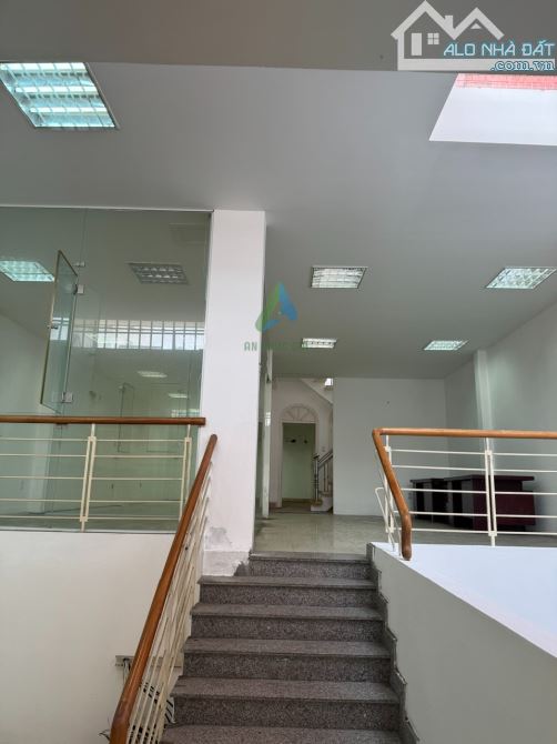 ⭐⭐⭐TOÀ VĂN PHÒNG 4 TẦNG HOÀNG DIỆU 239M2 GIÁ 33 TỶ - 1