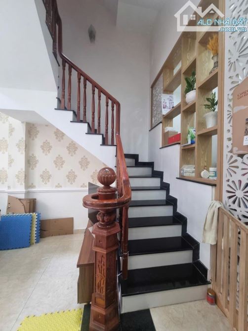 Q7 kế bên cầu Kênh Tẻ Nguyễn Hữu Thọ, nhà 3 tầng đúc, 60m2, chỉ 6 tỷ - 1