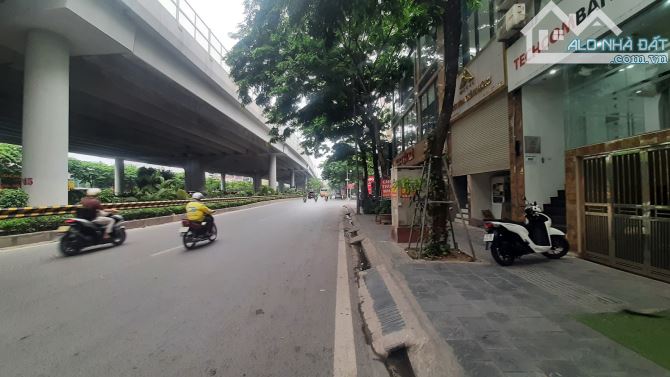 BÁN NHÀ MẶT PHỐ PHẠM VĂN ĐỒNG - 115M2 -  LÔ GÓC 2 MT MIÊN MAN ~10M - 33 TỶ. - 1