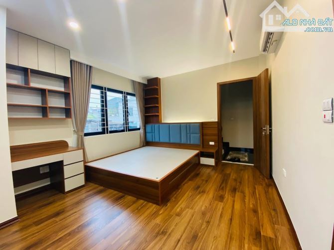BÁN NHÀ VĂN CAO - LIỄU GIAI - 36m x 5t - nhà 2 thoáng - Gần phố - 7.9 Tỷ - 1