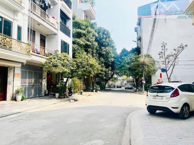 PHÂN LÔ SIÊU HIẾM PHÚ DIỄN NGAY CỔNG TRƯỜNG, VIEW VƯỜN HOA, 40M2, GIÁ 12 TỶ, SỔ ĐỎ - 1