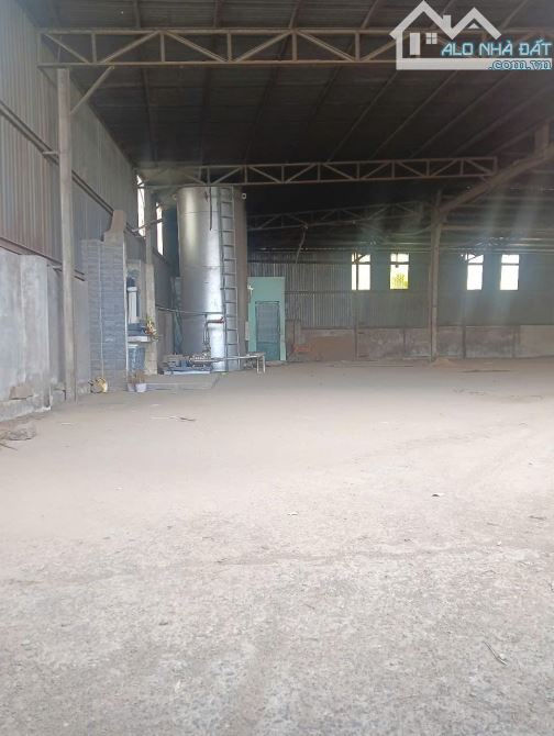 XT271 Cho thuê xưởng 1750m2 Gần cây xăng Như Ý Ngọc - TP Biên Hòa - Giá thuê chỉ 37tr/th - 1