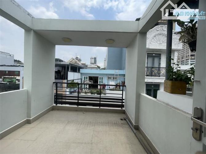 BÁN NHÀ TRUNG TÂM Q5 - LÊ HỒNG PHONG - 4 TẦNG - NHÀ ĐẸP SANG TRỌNG - GIÁ HƠN 8 Tỷ - 1