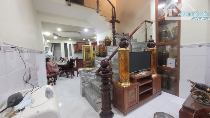 Bán nhà khu vip Chợ Vải , Lê Cảnh Tuân, Quận Tân Phú, 5 tầng, 65m2, giá chỉ 7,18 tỷ TL - 1