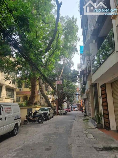 BÁN NHÀ LIỀN KỀ HOÀNG QUỐC VIỆT, LÔ GÓC 3 THOÁNG, 80M2 × 3 TẦNG, 6 PN, 23 TỶ - 1