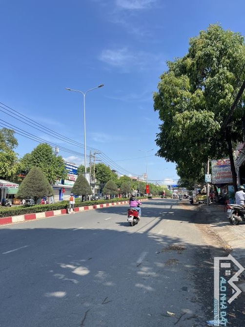 Bán nhà 10m mặt tiền đường Đồng Khởi, p.Trảng Dài, Biên hoà. cạnh bv y học cổ truyền - 1
