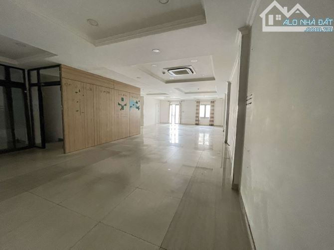 Tòa nhà Sư Vạn Hạnh, 8 Tầng ,215m2( ngang 10,3m) dt sàn 1200m2,sổ vuông.Pháp lý chuẩn - 1