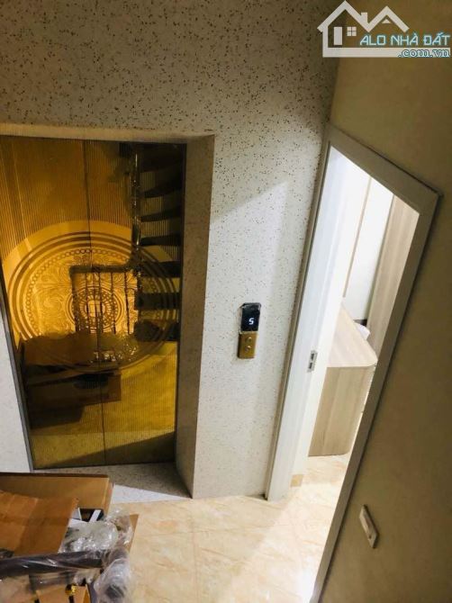 Bán nhà Ngọc Lâm, 32m2, 5 Tầng Thang máy , 8 tỷ - 1
