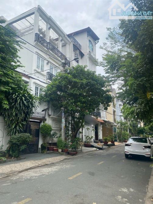 GẤP, BÁN TÒA CHDV 7 TẦNG, CÓ HẦM, NGANG LỚN 7M, 105M2 VUÔNG - PHẠM HUY THÔNG, CITY LAND - 1