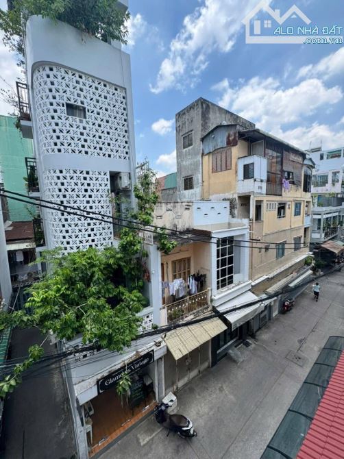 Bán Bán nhà riêng biệt thự mini Nguyễn Cảnh Chân, Q1_ 61m2[5.5m ×12m] chỉ 21 tỷ lẻ. TL - 1