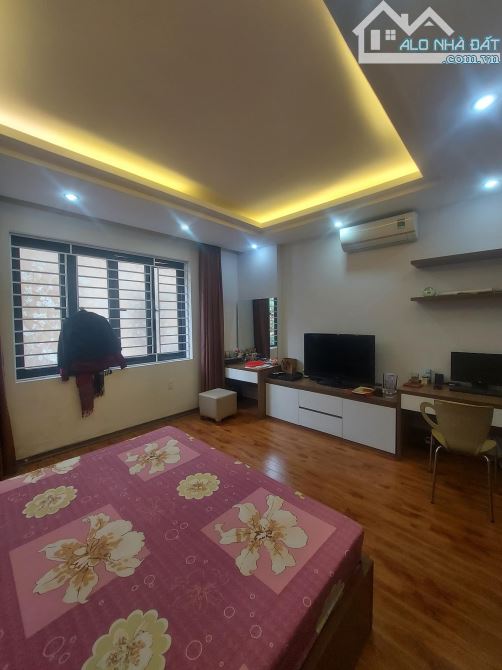 Phùng Chí Kiên, Nghĩa Đô, Cầu Giấy 84m2, 4 Tầng, phân lô, gara ô tô, gần phố, nhỉnh 16 tỷ. - 1