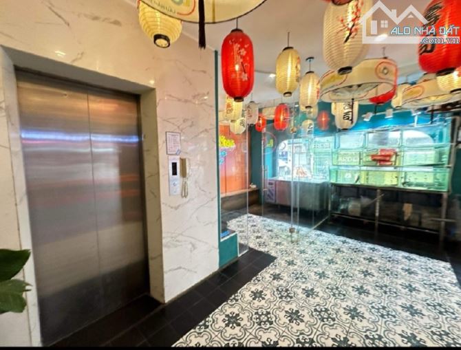 Mặt Phố Cổ/ 156 Tỷ/ 200 M2/ 17 M tiền/ 6 Tầng - 1