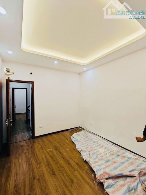BÁN NHÀ ĐỘI CẤN - SÁT PHỐ -GẦN HỒ ĐẦM TRÒN - 35M - NHỈNH 7 💥 - 1