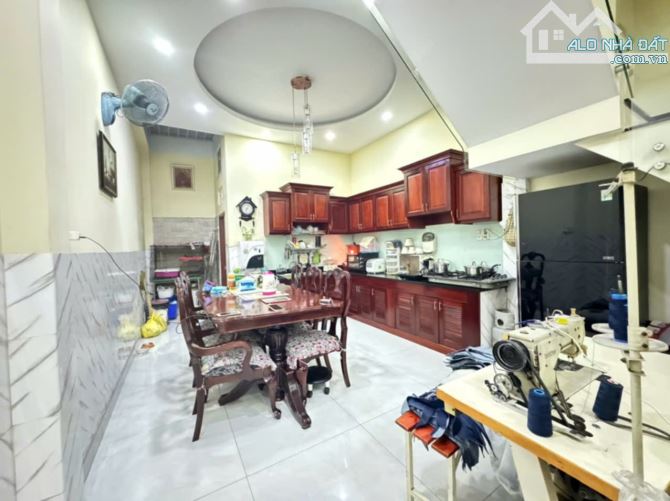 NHÀ ĐẸP 4 TẦNG Đ. HỒ VĂN LONG NGAY GÒ MÂY - HẺM XE TẢI THÔNG - 57M2 (4x14.3). CHỈ HƠN 5 TỶ - 1